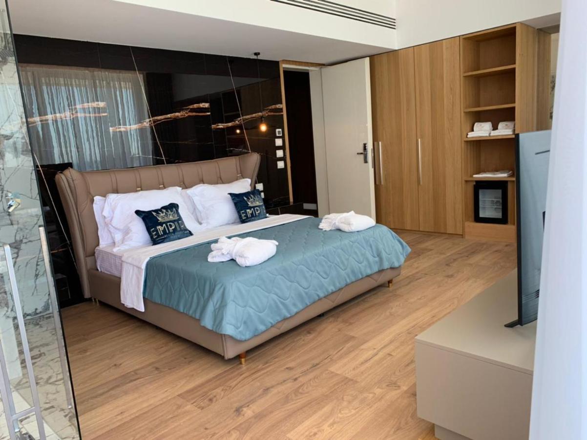 Empire Adults Only Hotell 4*